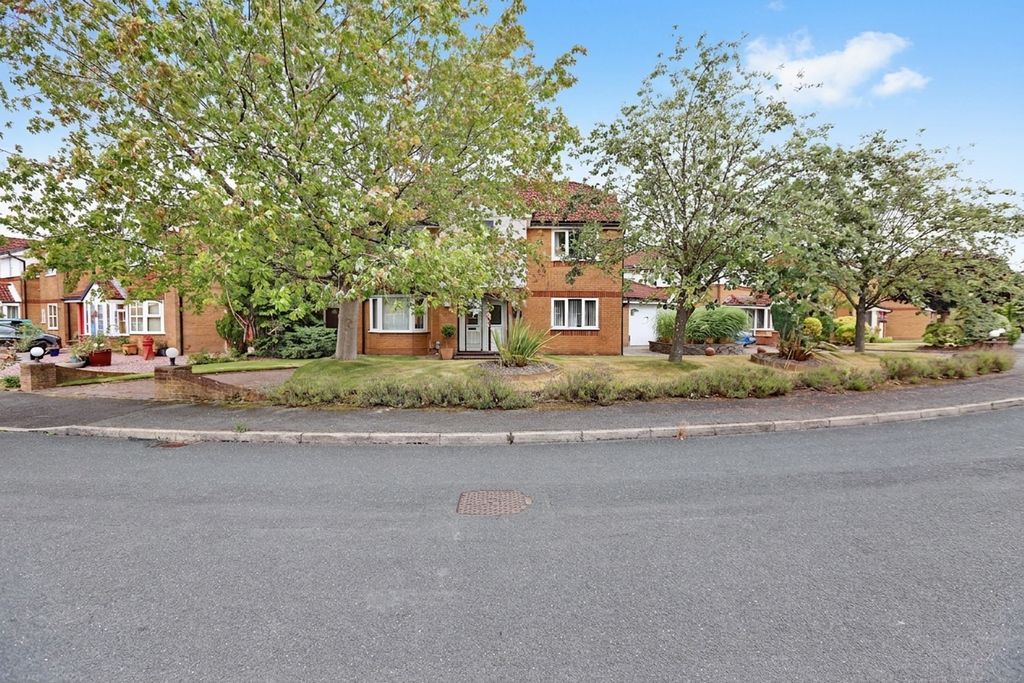 Property photo 1 of 26