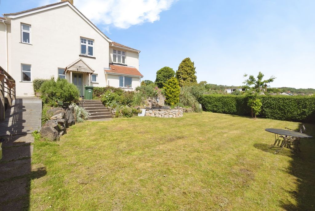 Property photo 2 of 36 Pbox-Img.Jpg