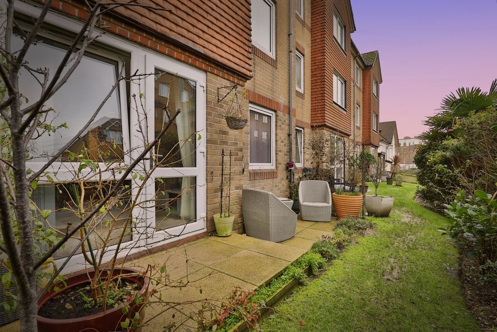 Property photo 1 of 15 Pbox-Img.Jpg