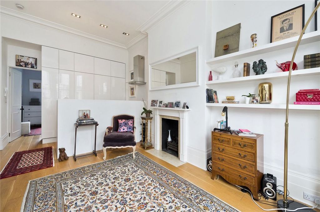 Property photo 2 of 6
