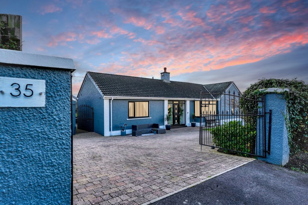 Property photo 1 of 43