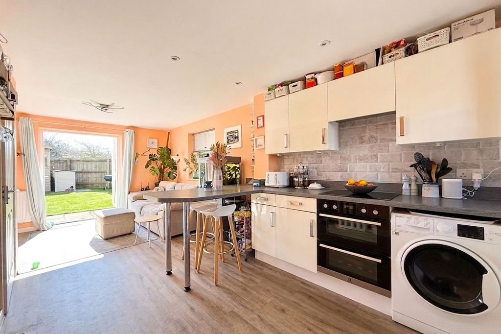 Property photo 3 of 15