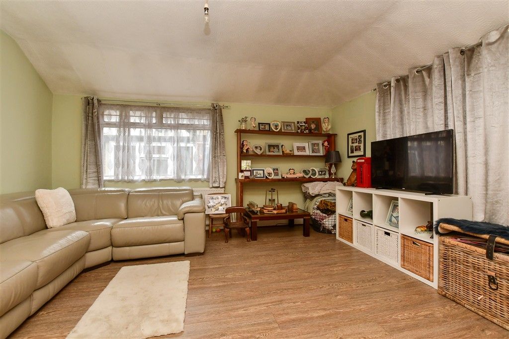 Property photo 2 of 9 Living Room