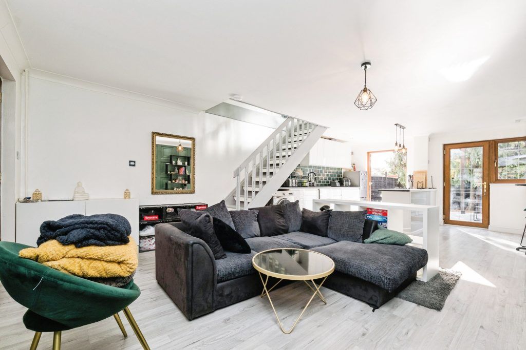 Property photo 3 of 20