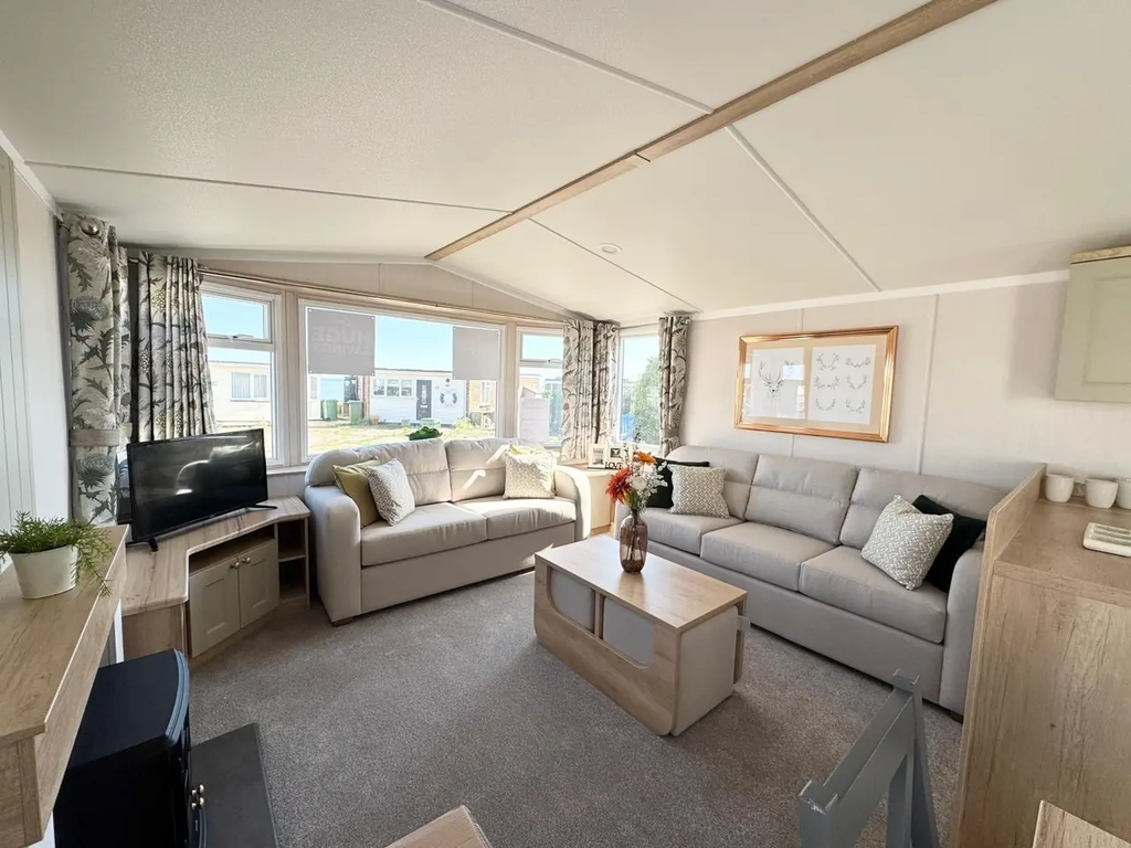 Property photo 2 of 14 Swift Provence Lounge At Solent Breezes