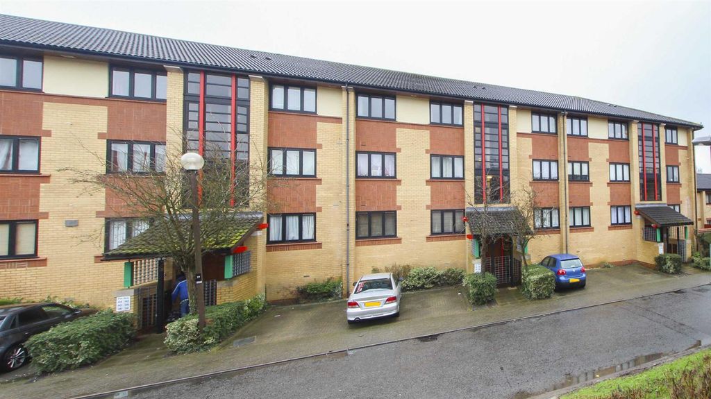Property photo 3 of 13