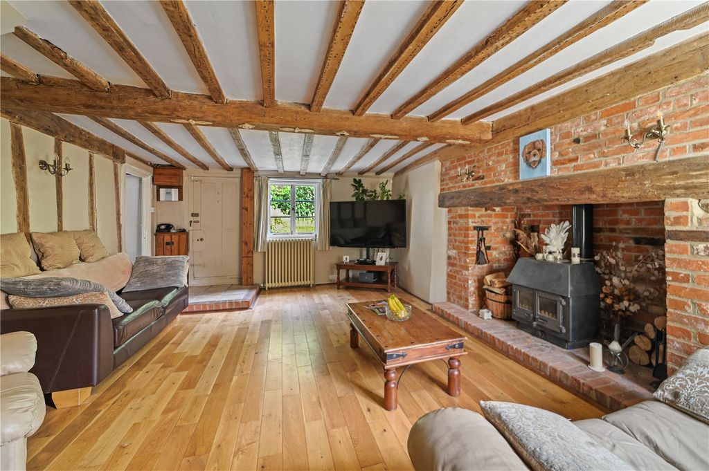 Property photo 2 of 23 Sitting Room