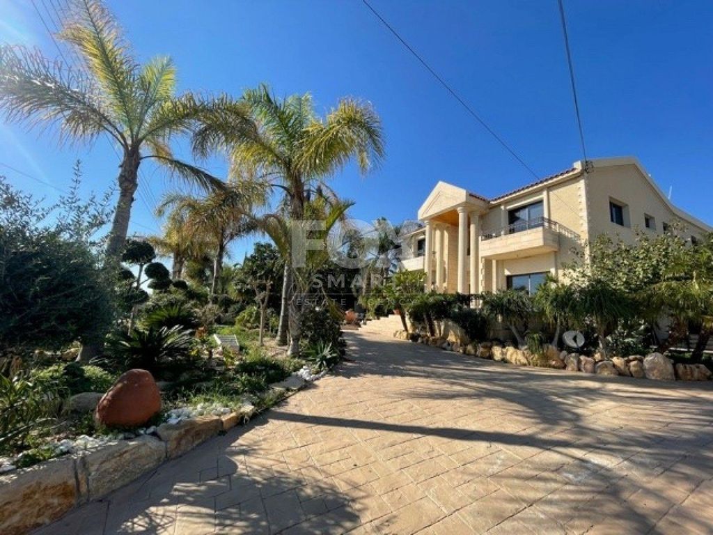 Property photo 2 of 22