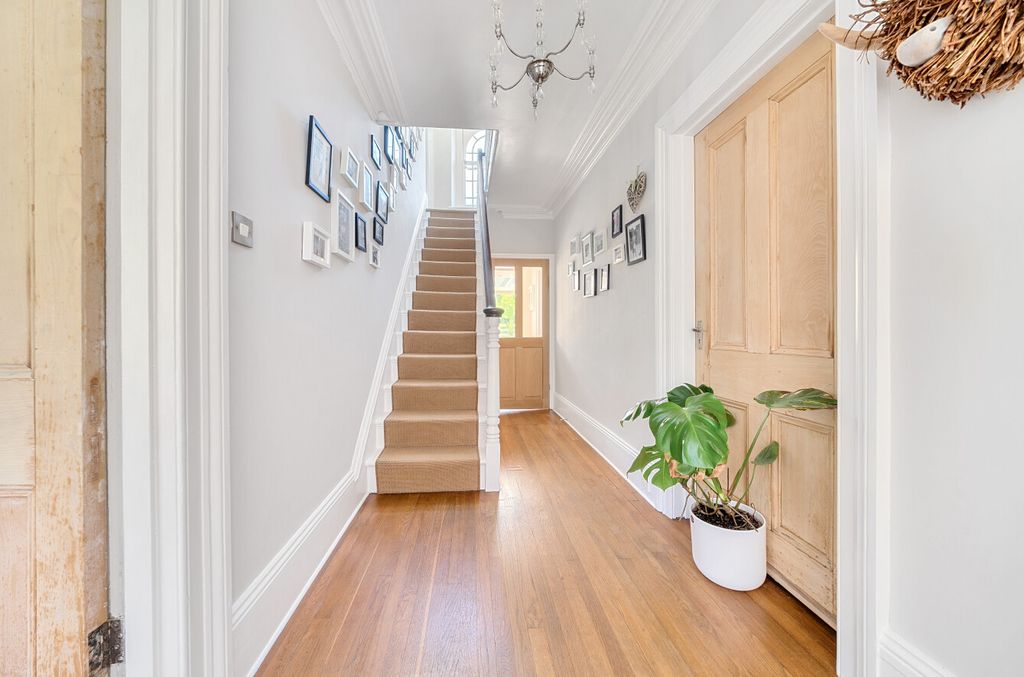 Property photo 2 of 47 1309166-20-68505E...