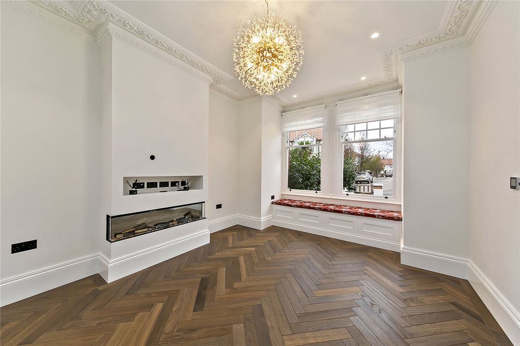 Property photo 3 of 14 Picture No. 14