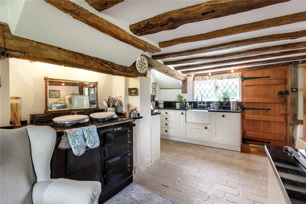 Property photo 3 of 18 Kitchen/Breakfast