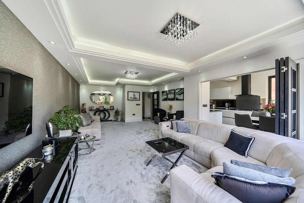 Property photo 3 of 20 1467240-20-6A1057...