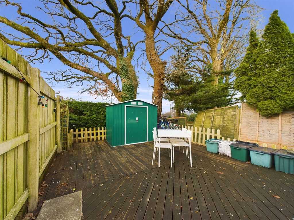 Property photo 3 of 14 Garden