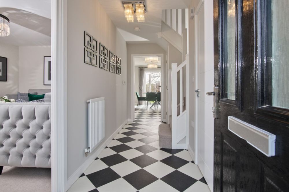 Property photo 2 of 10 Saffron Fields The Romsey