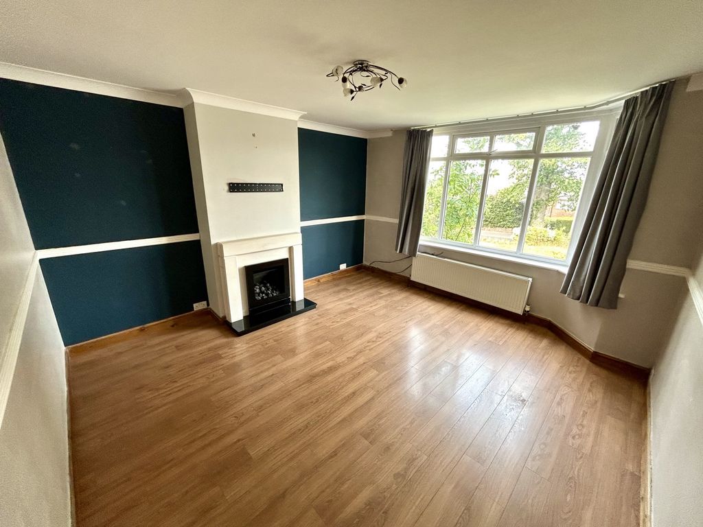 Property photo 2 of 13 Photo 1