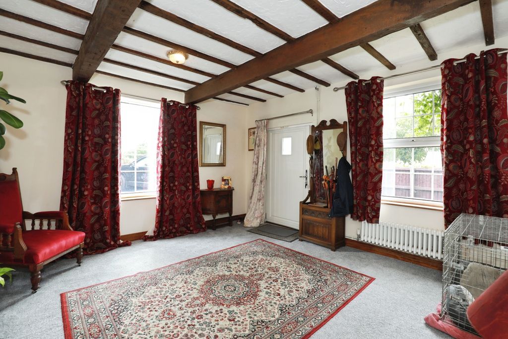 Property photo 3 of 27