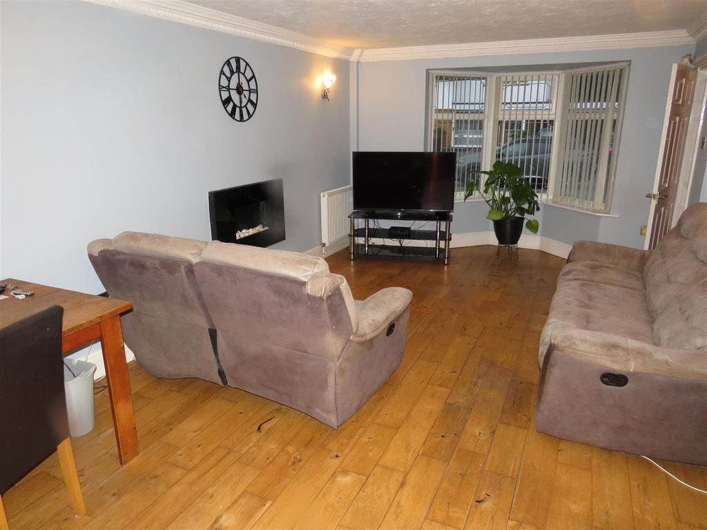 Property photo 3 of 10 Img_1588.Jpg