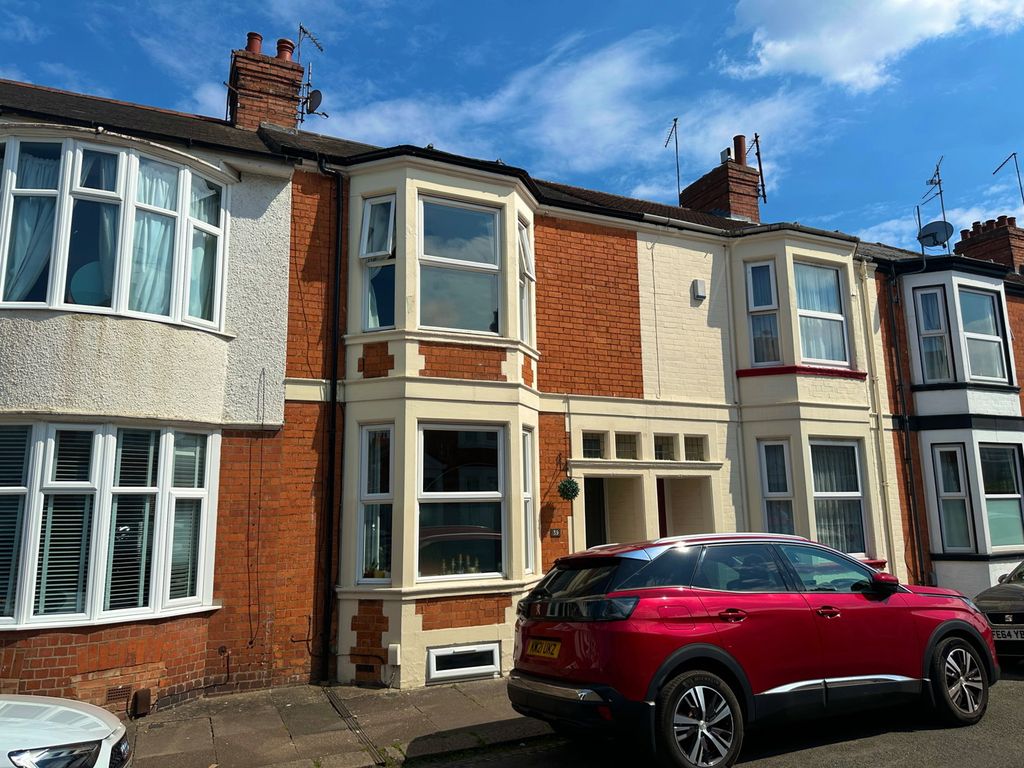 Property photo 1 of 32