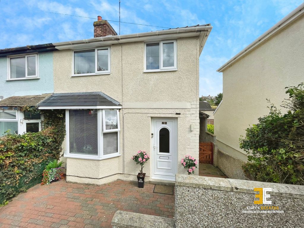 Property photo 1 of 27