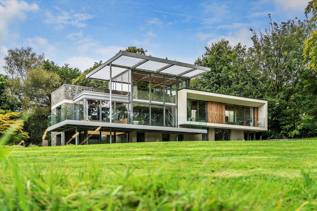 Property photo 1 of 31 Image