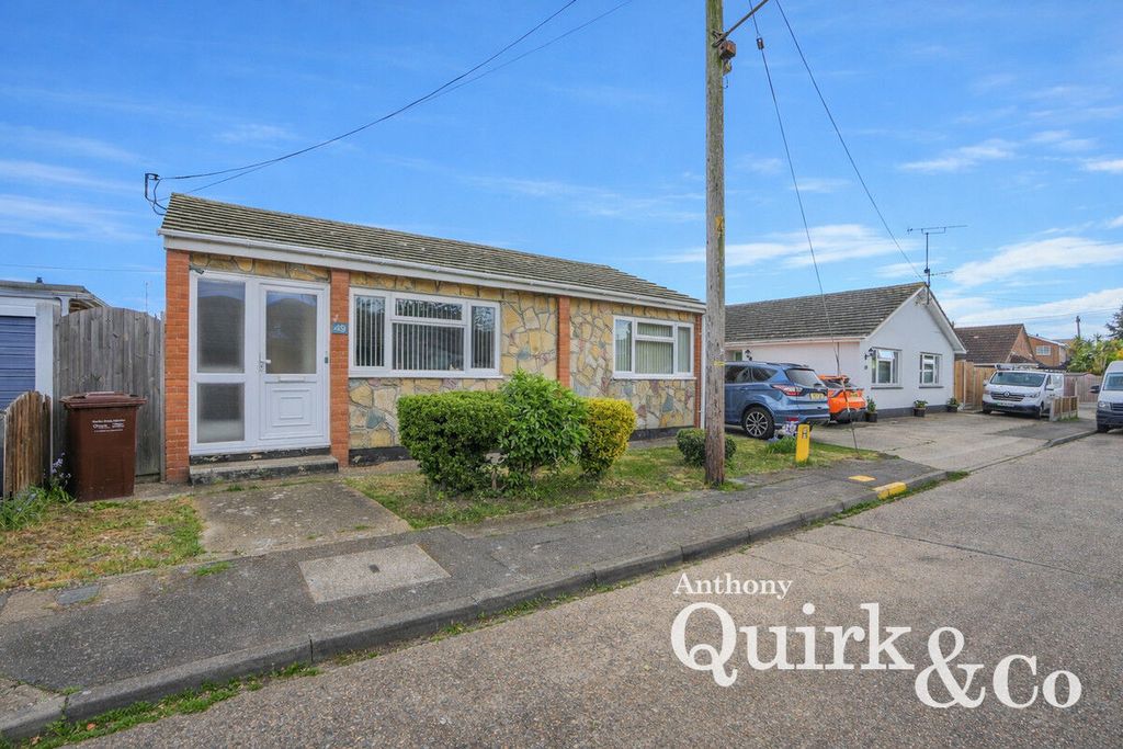 Property photo 2 of 13