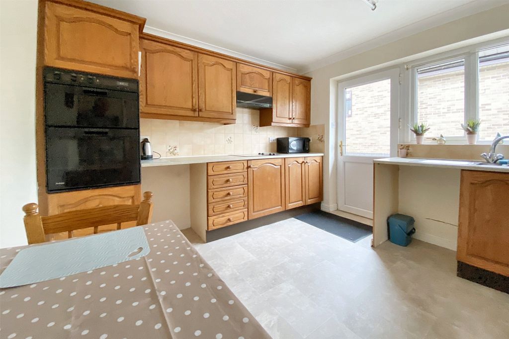 Property photo 2 of 13 Picture No. 03