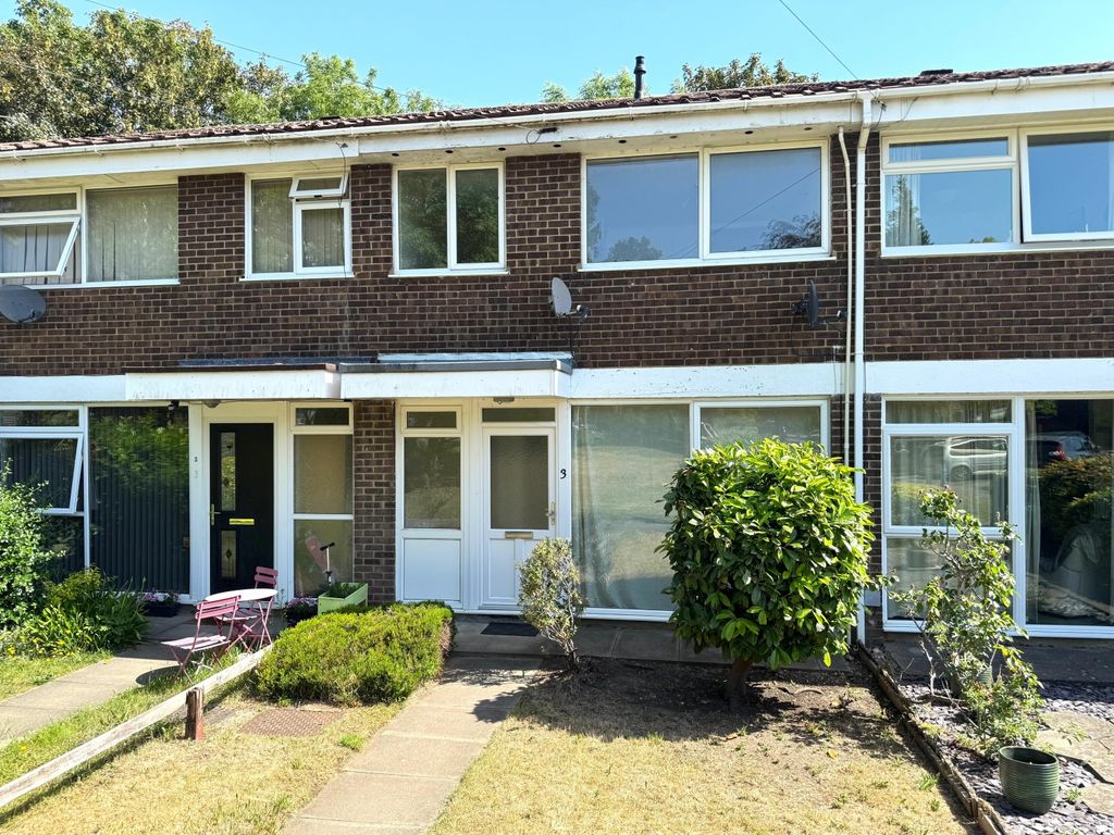 Property photo 1 of 10 Front