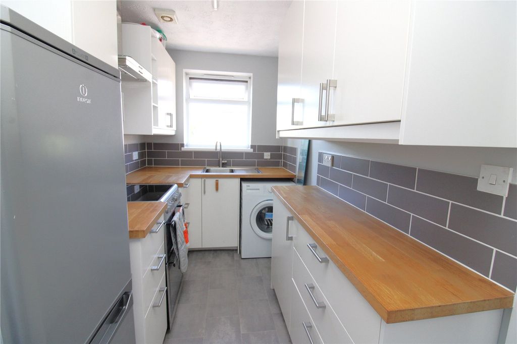 Property photo 3 of 13 Picture No. 10