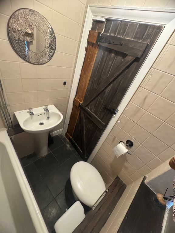 Property photo 3 of 14 Bathroom