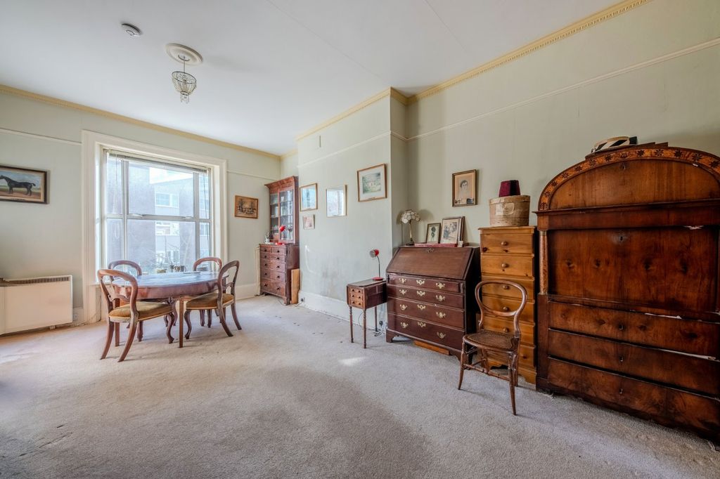 Property photo 2 of 8 Picture No. 04