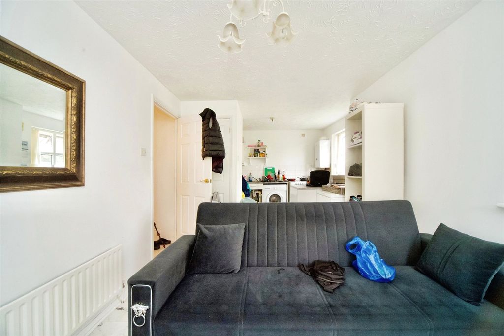 Property photo 3 of 17 Picture No. 11