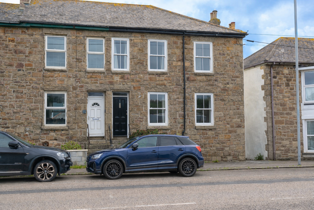 Property photo 2 of 18