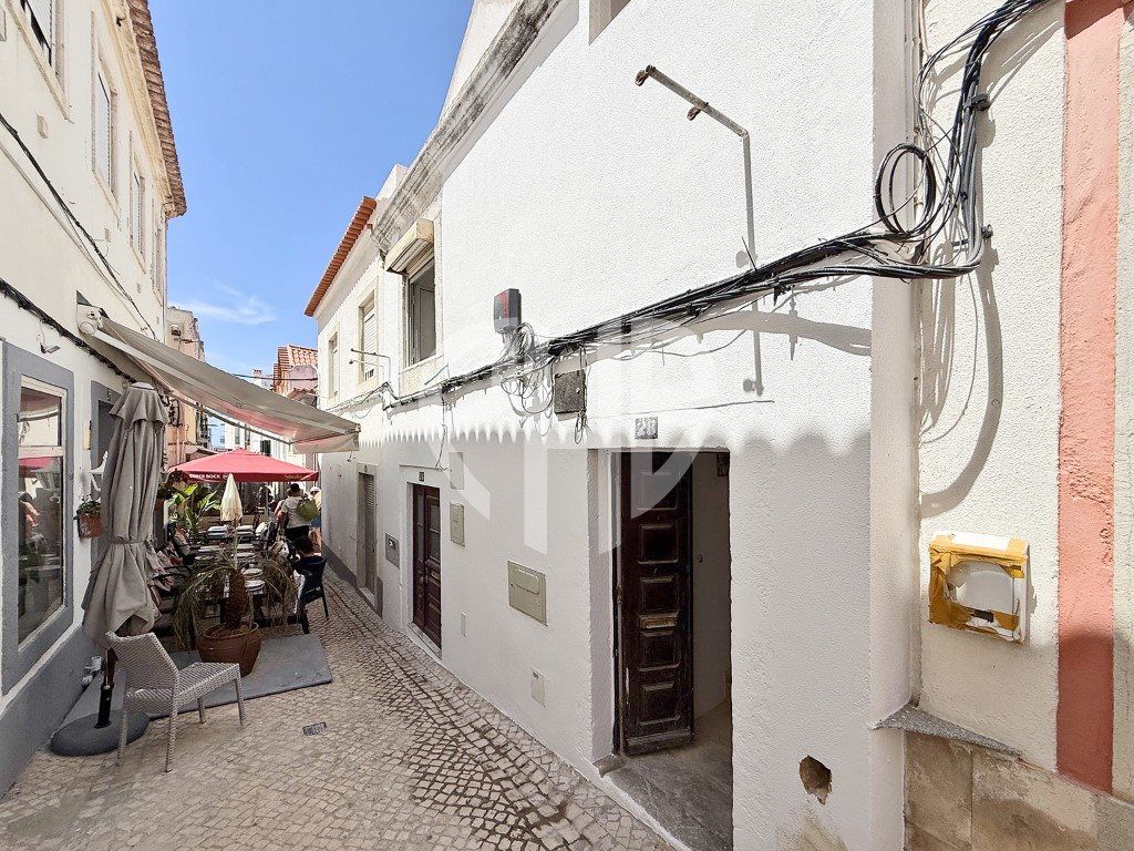 Property photo 1 of 13 T2 Apartment Fully Renovated In Downtown Sesimbra | A Few Meters From California Beach