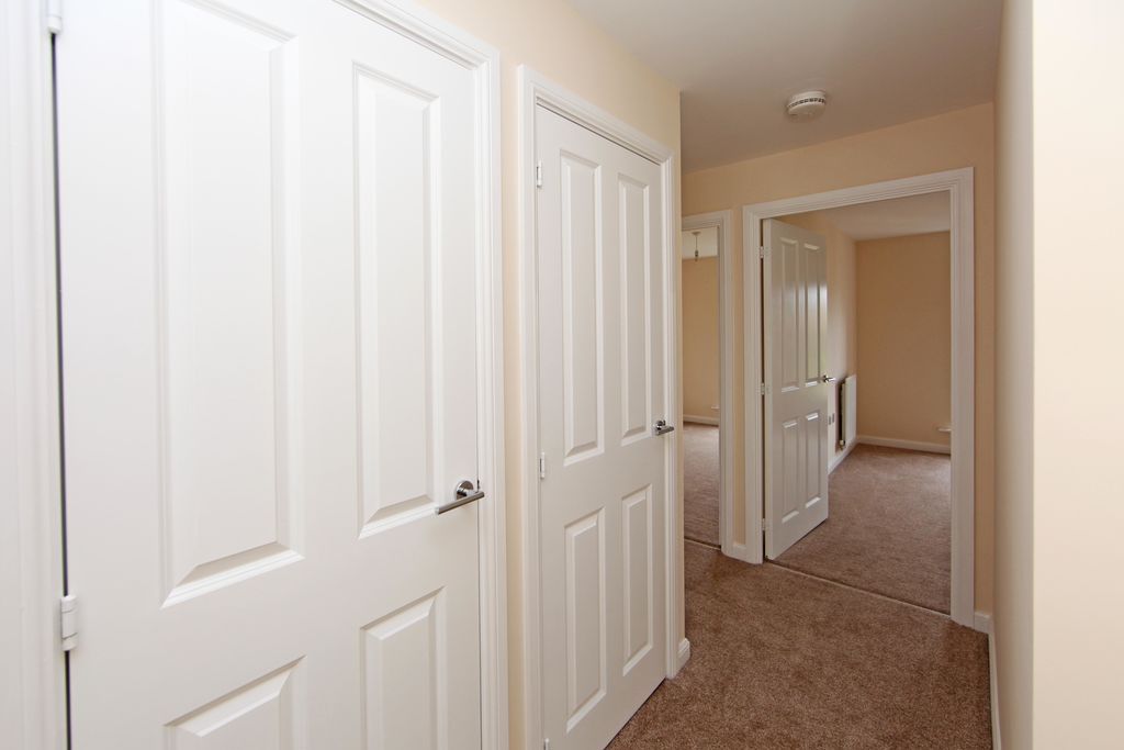 Property photo 3 of 18 Photo 3