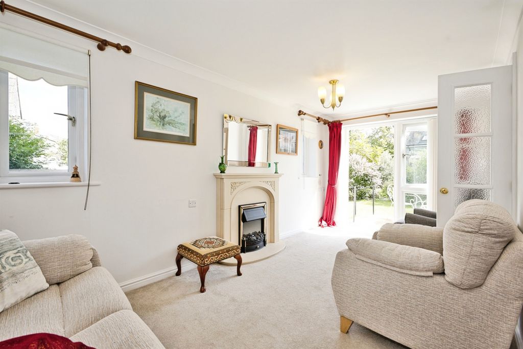 Property photo 2 of 19