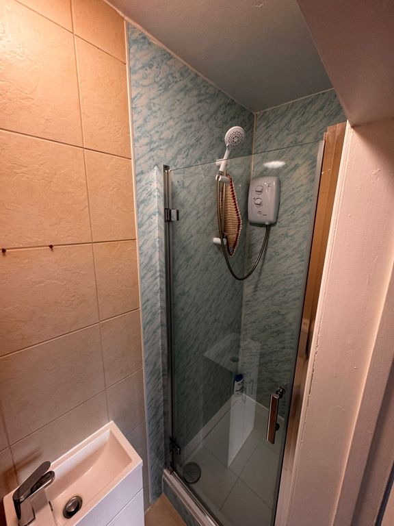 Property photo 2 of 3