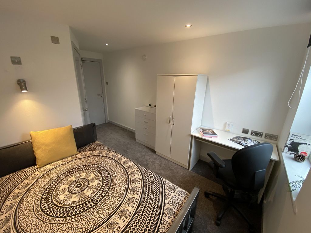 Property photo 2 of 19 Main