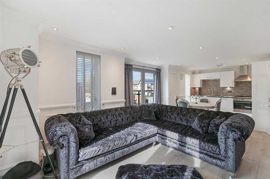 Property photo 3 of 13 02.Jpg