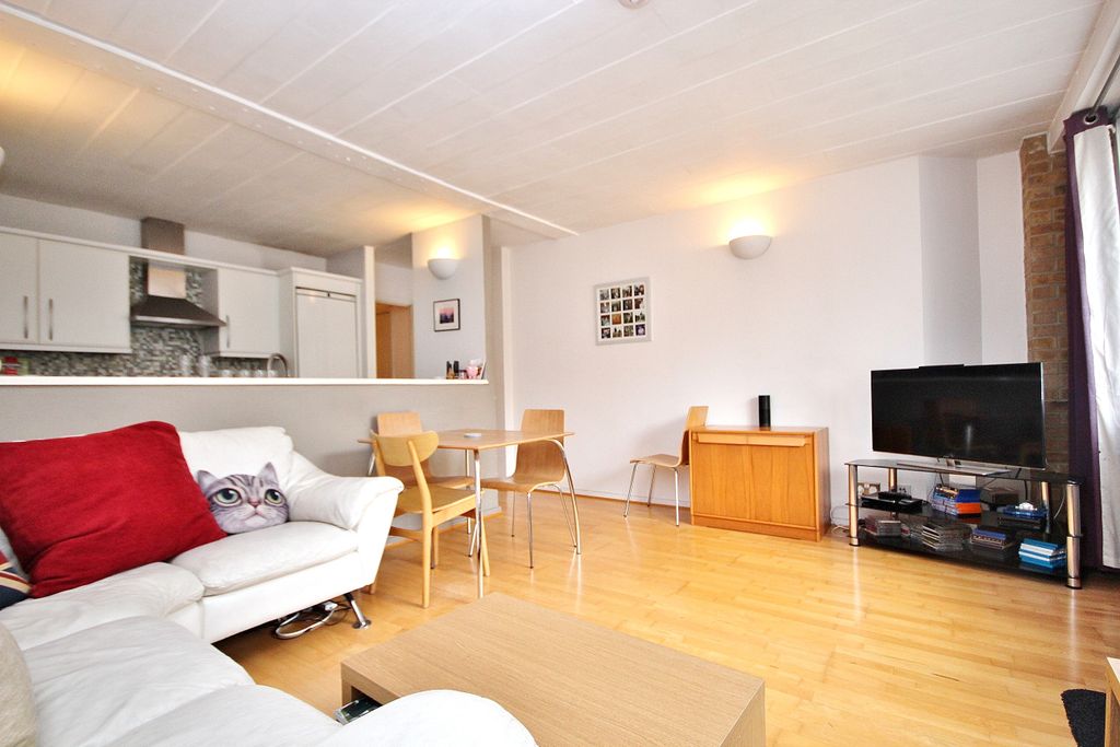 Property photo 2 of 9