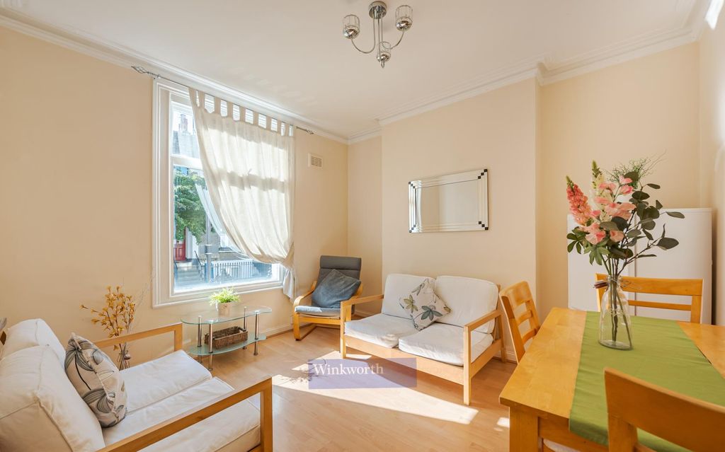 Property photo 2 of 9