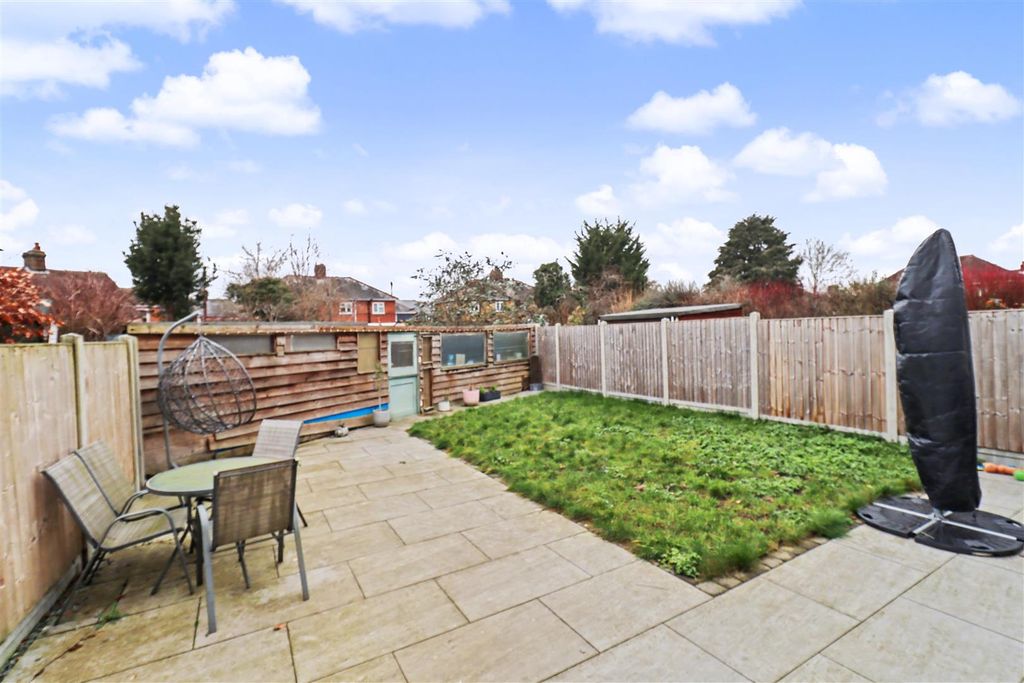 Additional image 15 of 4 bed semi-detached house for saleAetheric Road, Braintree CM7