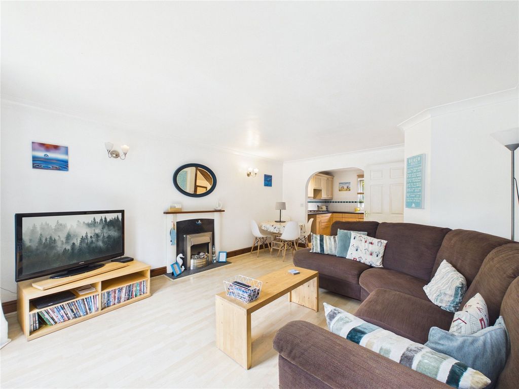 Property photo 3 of 45 Picture No. 28