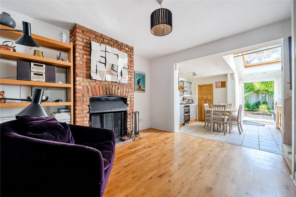 Property photo 3 of 11 Picture No. 28