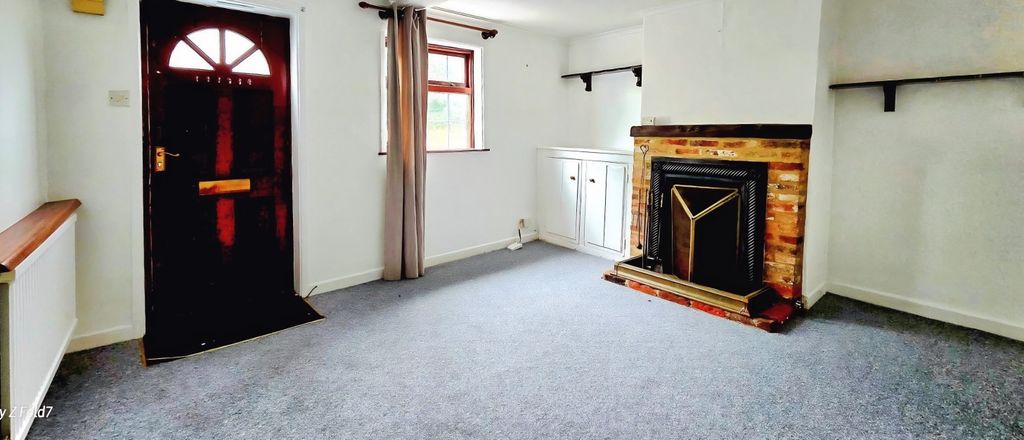 Property photo 2 of 7