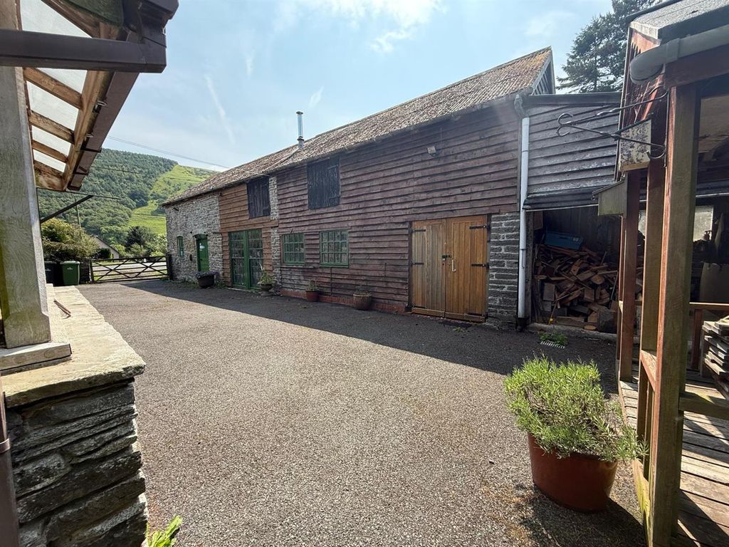 Property photo 2 of 33 Img-20250617-Wa0021.Jpg