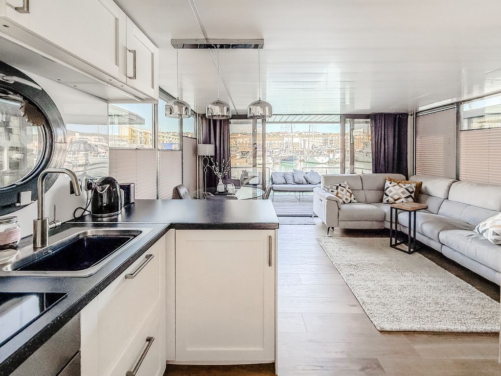 Property photo 3 of 13 Photo #3