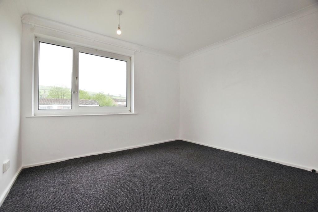 Property photo 2 of 8 Bedroom One