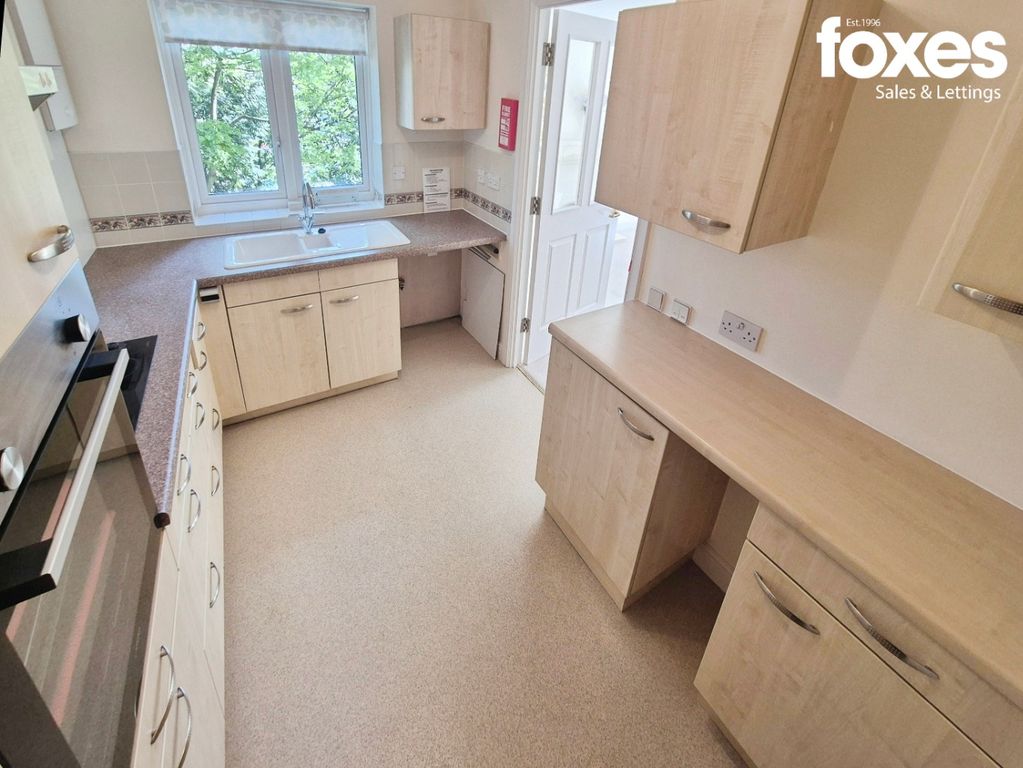 Property photo 3 of 15 5078093