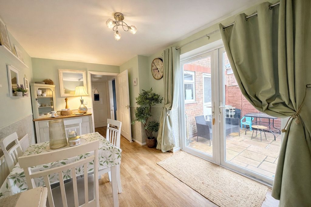 Property photo 2 of 18 Picture No. 38