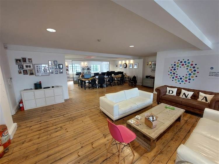 Property photo 2 of 5